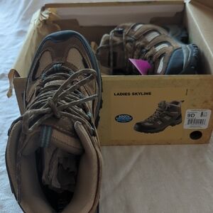 Brown Ladies Skyline Hiking Boots